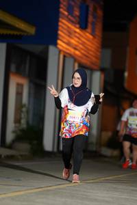 BIB: 50415
                            <button type="button" onclick="openModal(21743780)" class="btn btn-primary btn-sm float-right btn-popup" data-toggle="modal" data-target=".modal-high-quality">
                        <i class="fas fa-shopping-cart"></i> Add to Cart
                    </button>
                                            <button type="button" onclick="isThisMe(21743780, true)" class="btn btn-success btn-sm float-right btn-popup btn-isme hidden" data-toggle="tooltip" data-placement="bottom" title="นี่คือรูปของคุณใช่ไหม คลิกที่นี่เพื่อเอาเข้าอัลบั้ม">
                        <i class="fas fa-plus"></i> Add to album
                    </button>
                    <button type="button" onclick="isThisMe(21743780, false)" class="btn btn-warning btn-sm float-right btn-popup btn-isnotme hidden">
                        <i class="fas fa-ban"></i> Remove from album
                    </button>